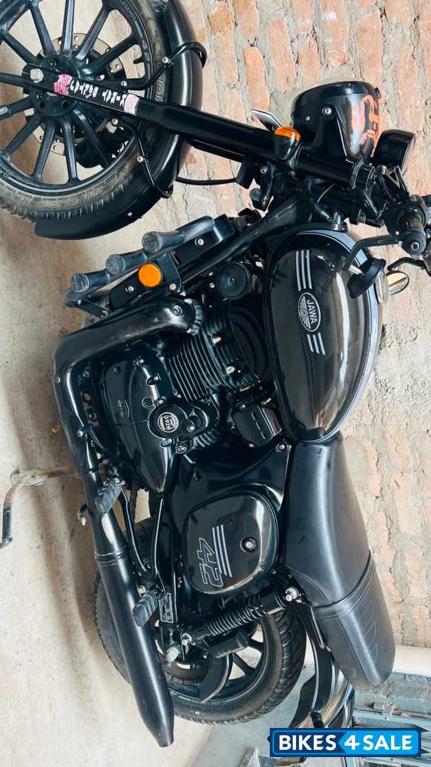 Black Jawa 42 Dual Channel ABS AllStar Black Black Jawa 42 Dual Channel ABS AllStar Black