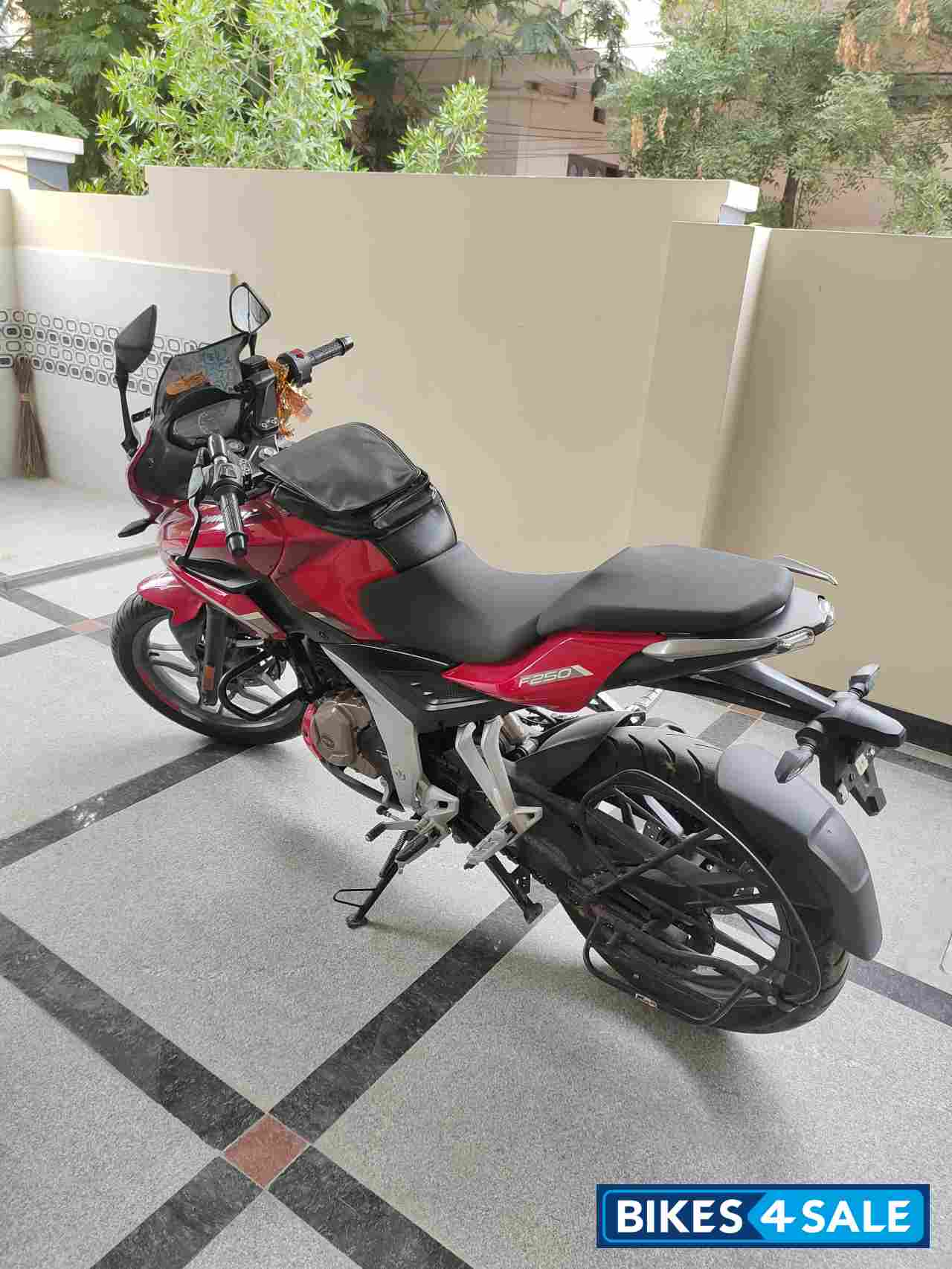 Glassy Red Bajaj Pulsar F250
