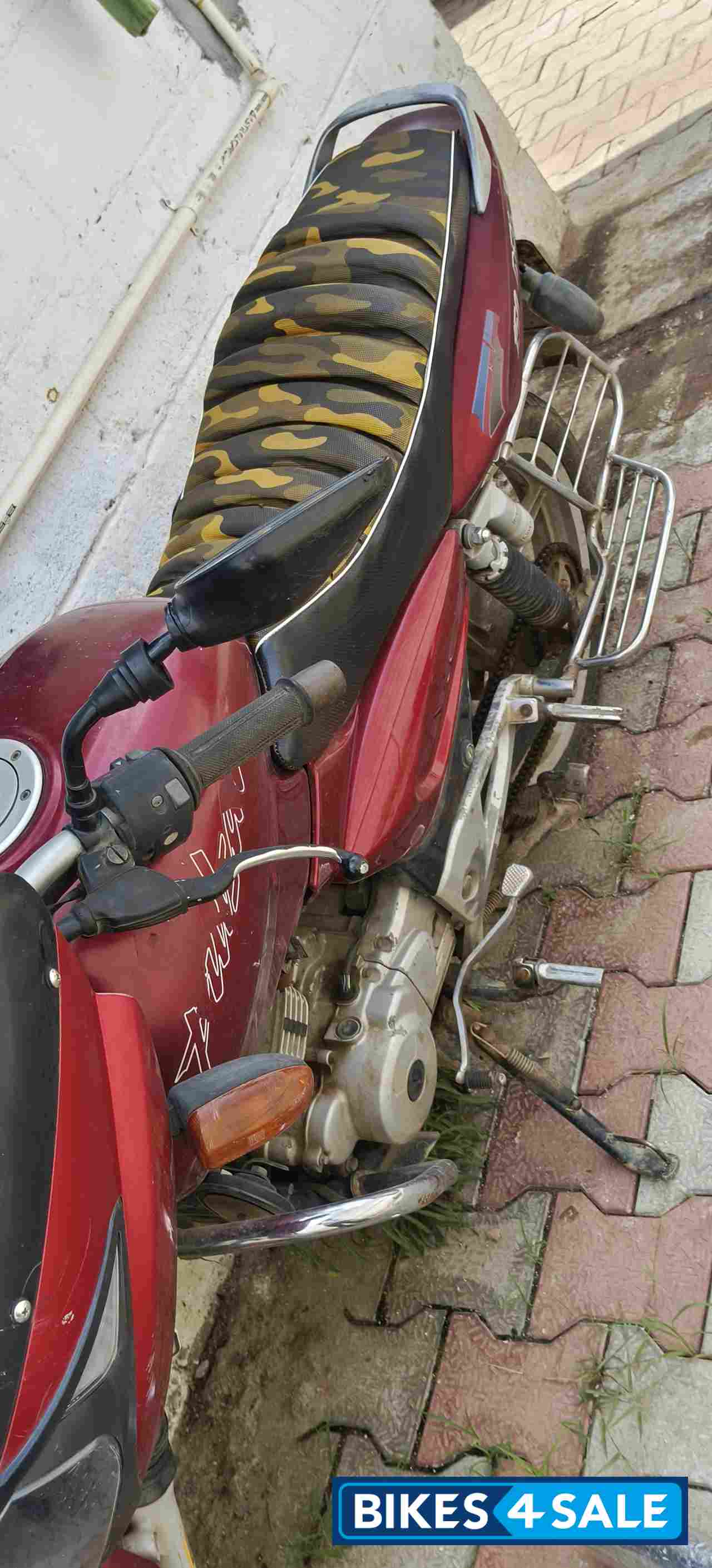 Red Bajaj Pulsar 150 Red Bajaj Pulsar 150