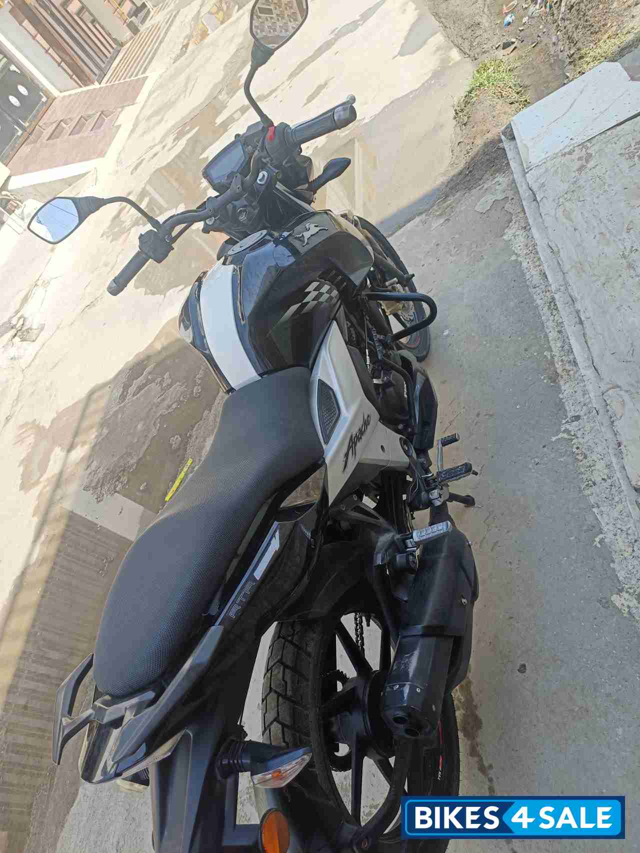 TVS Apache RTR 160