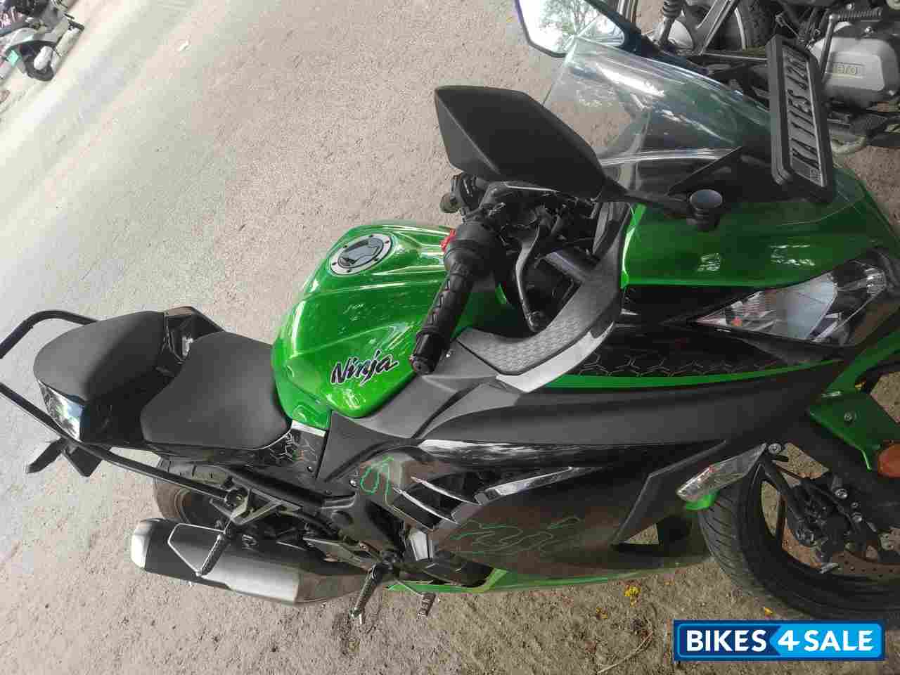 Kawasaki Ninja 300 BS6