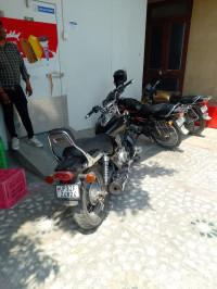 Bajaj Avenger 220 DTS-i