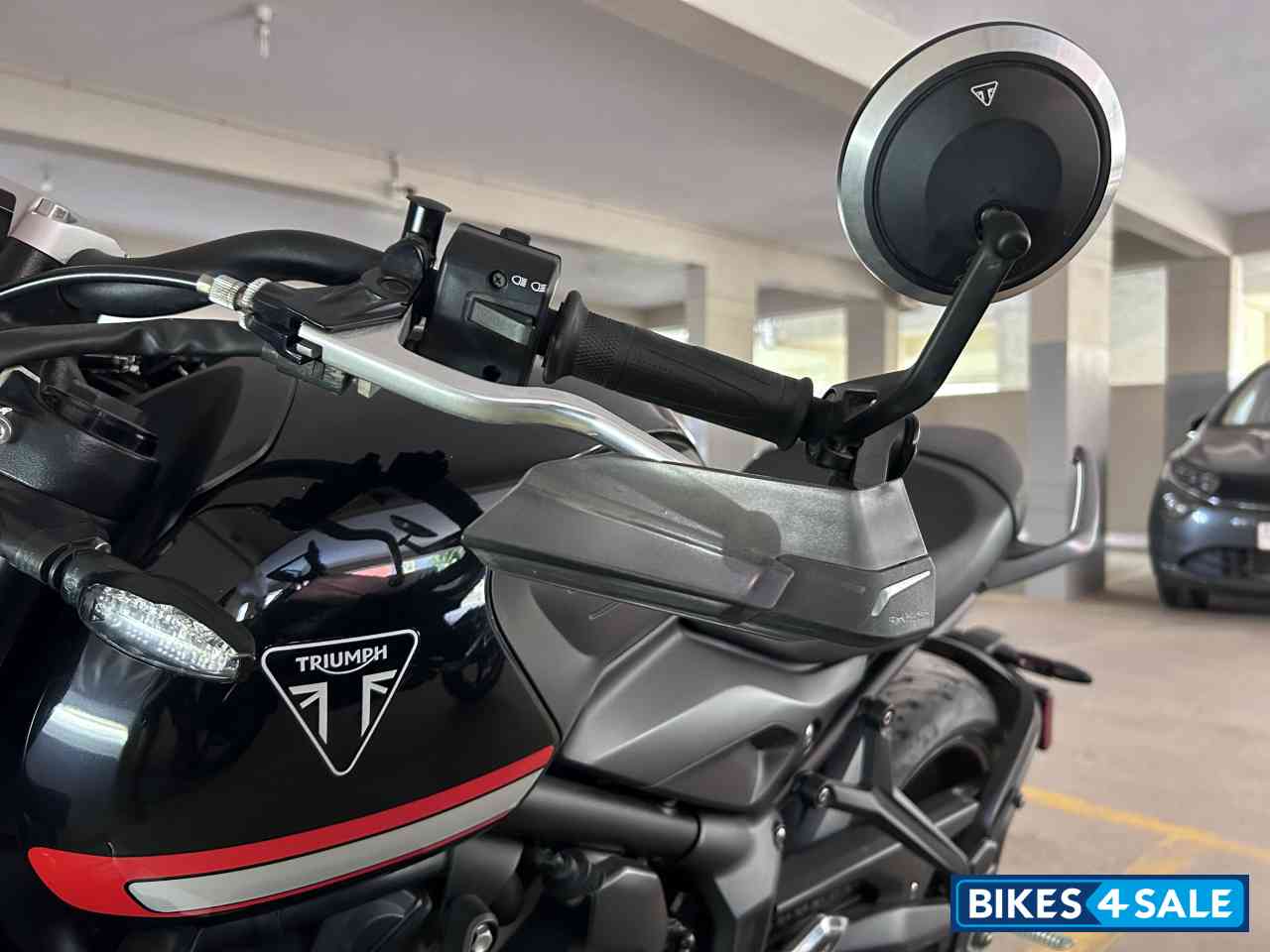 Triumph Trident 660