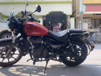 Red Royal Enfield Meteor 350