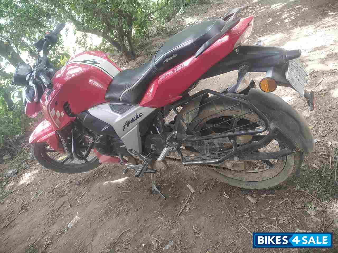 TVS Apache RTR 160 4V BS6