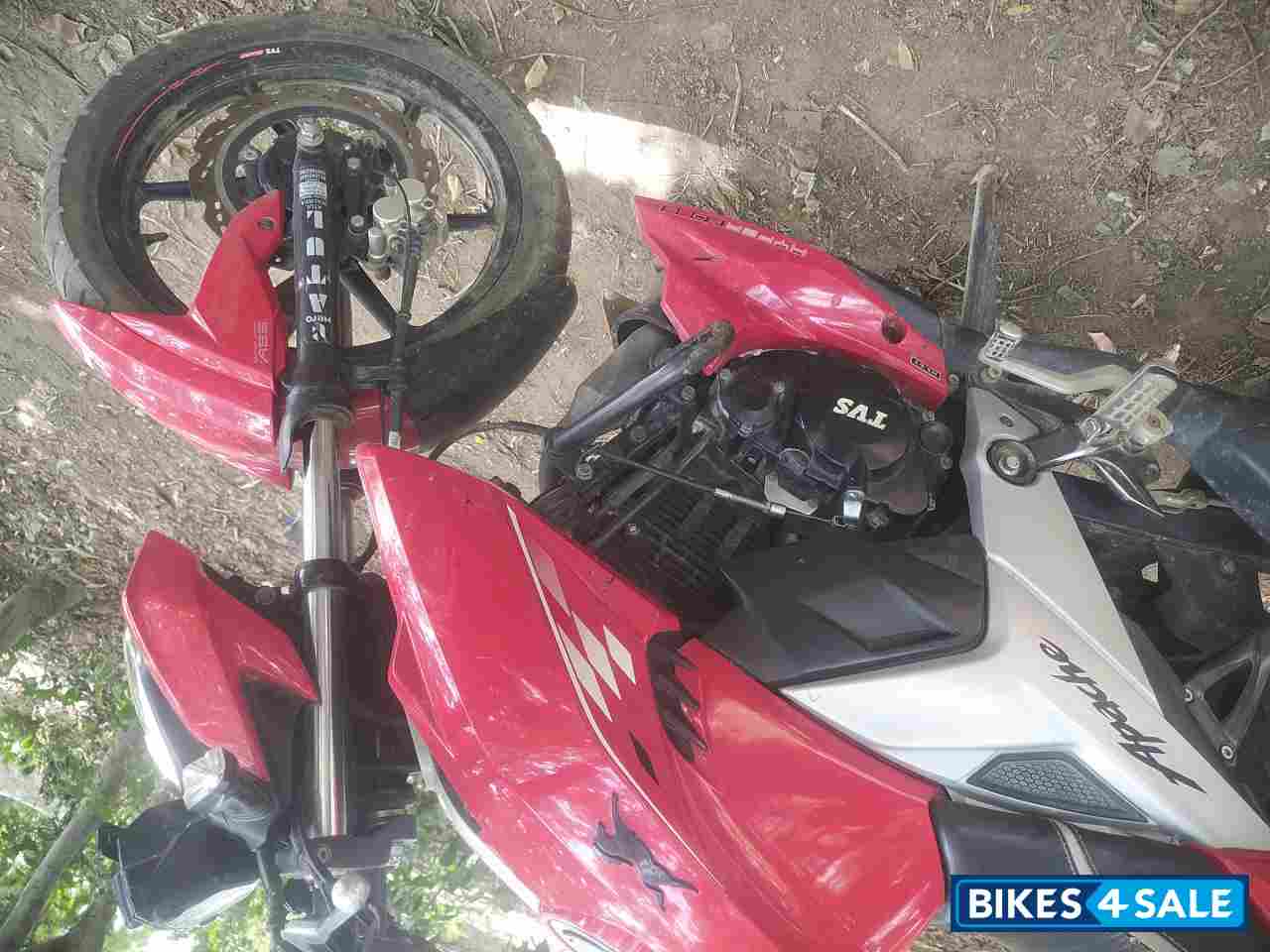 TVS Apache RTR 160 4V BS6