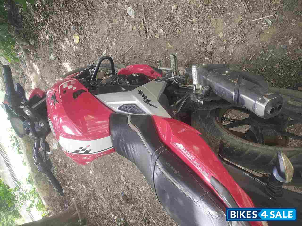 TVS Apache RTR 160 4V BS6