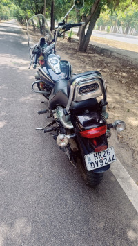 Bajaj Avenger Cruise 220