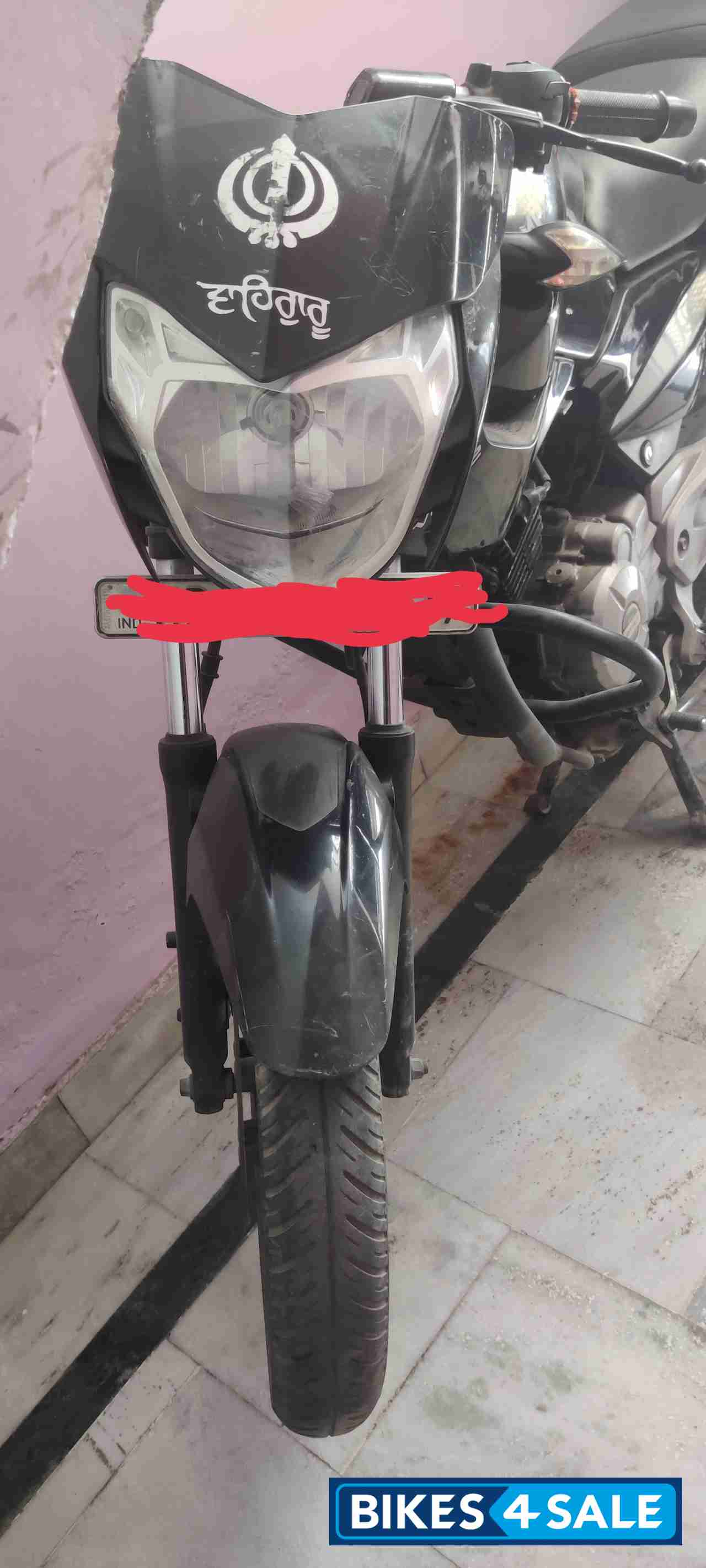 Black Bajaj Pulsar 135LS