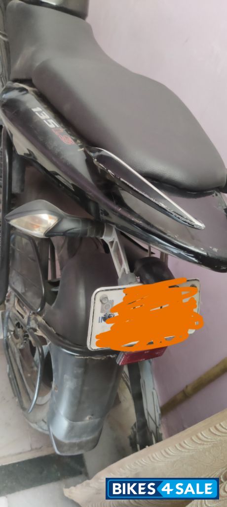 Black Bajaj Pulsar 135LS