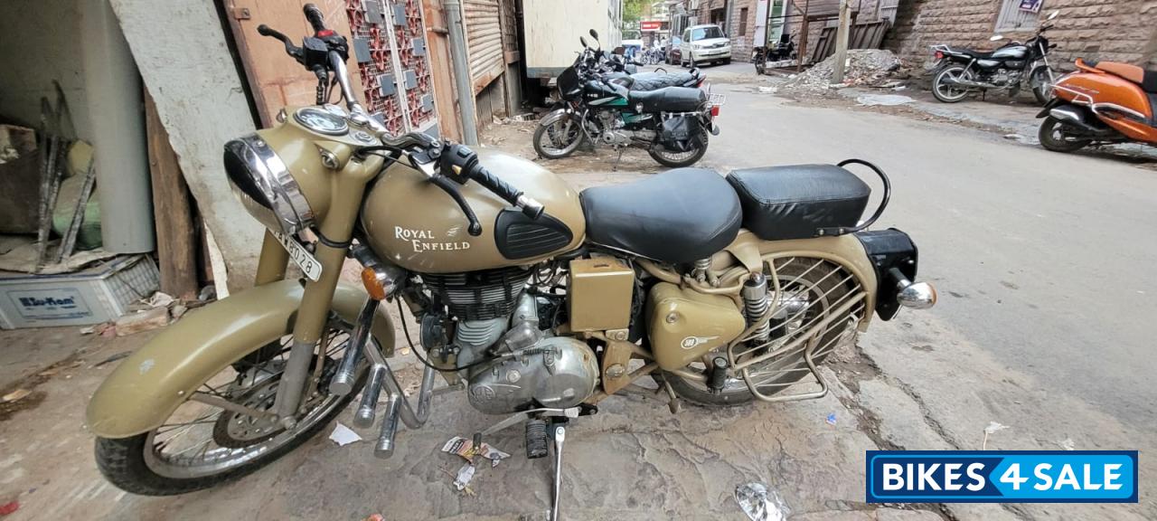 Royal Enfield Classic Desert Storm