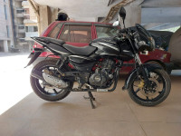 Bajaj Pulsar P150 Twin Disc Split Seat