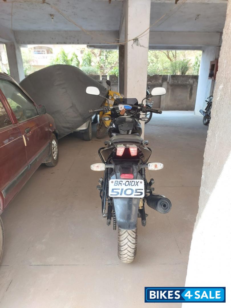 Bajaj Pulsar P150 Twin Disc Split Seat