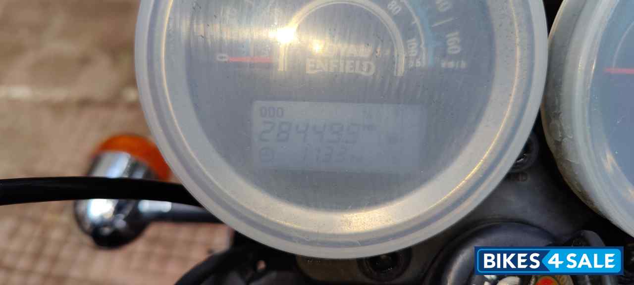 Matte Black Royal Enfield Thunderbird 350