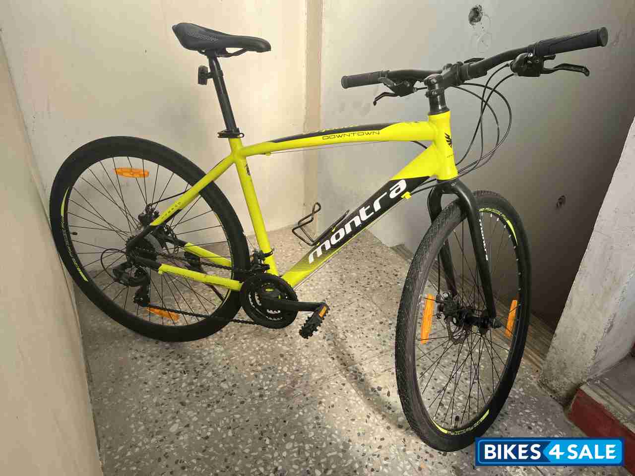 Bicycle  Montra Downtown