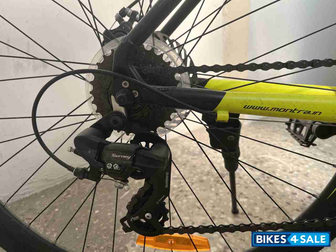 Bicycle  Montra Downtown