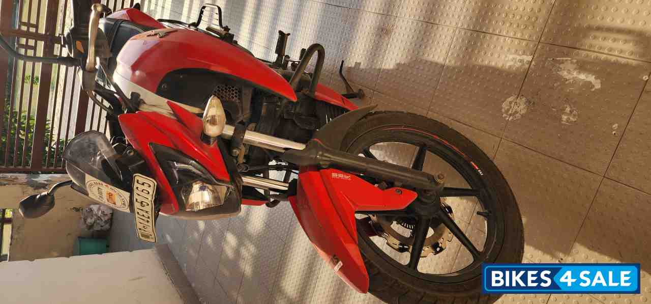 TVS Apache RTR 160 4V