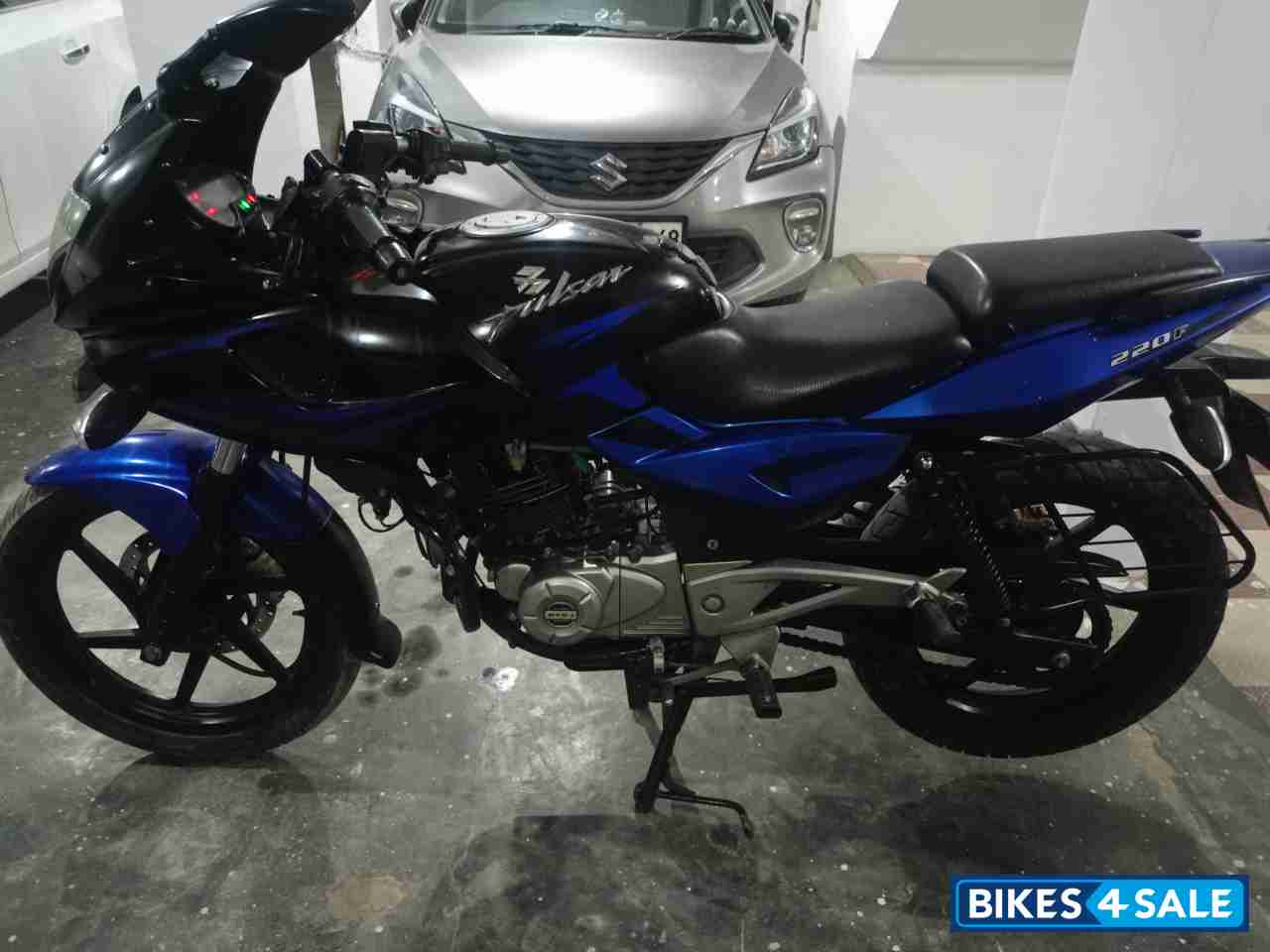Bajaj Pulsar 220 DTSFi