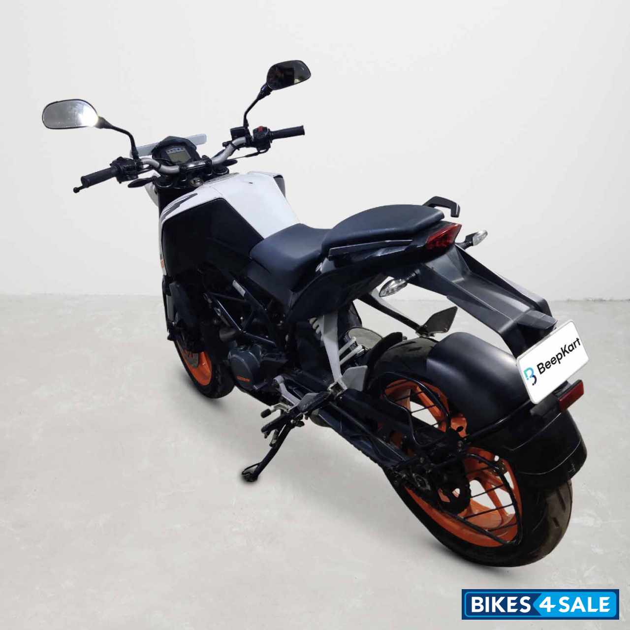 Bajaj Avenger Street 150