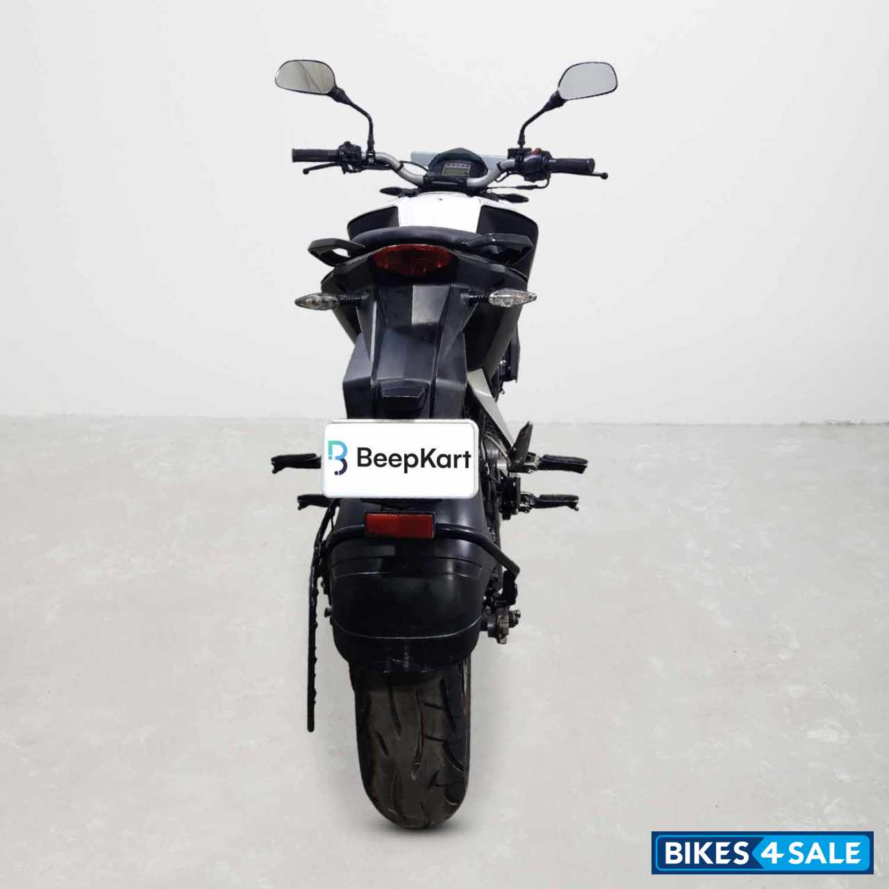 Bajaj Avenger Street 150