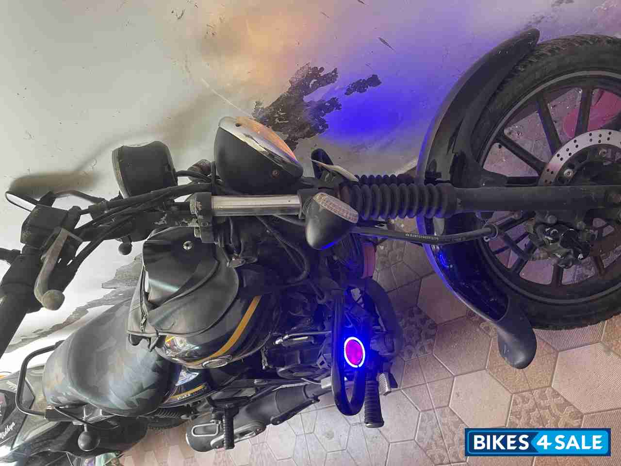 Bajaj Avenger Street 150