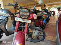 Maroon Royal Enfield Classic 350
