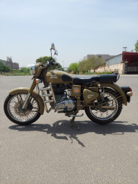 Royal Enfield Classic Desert Storm