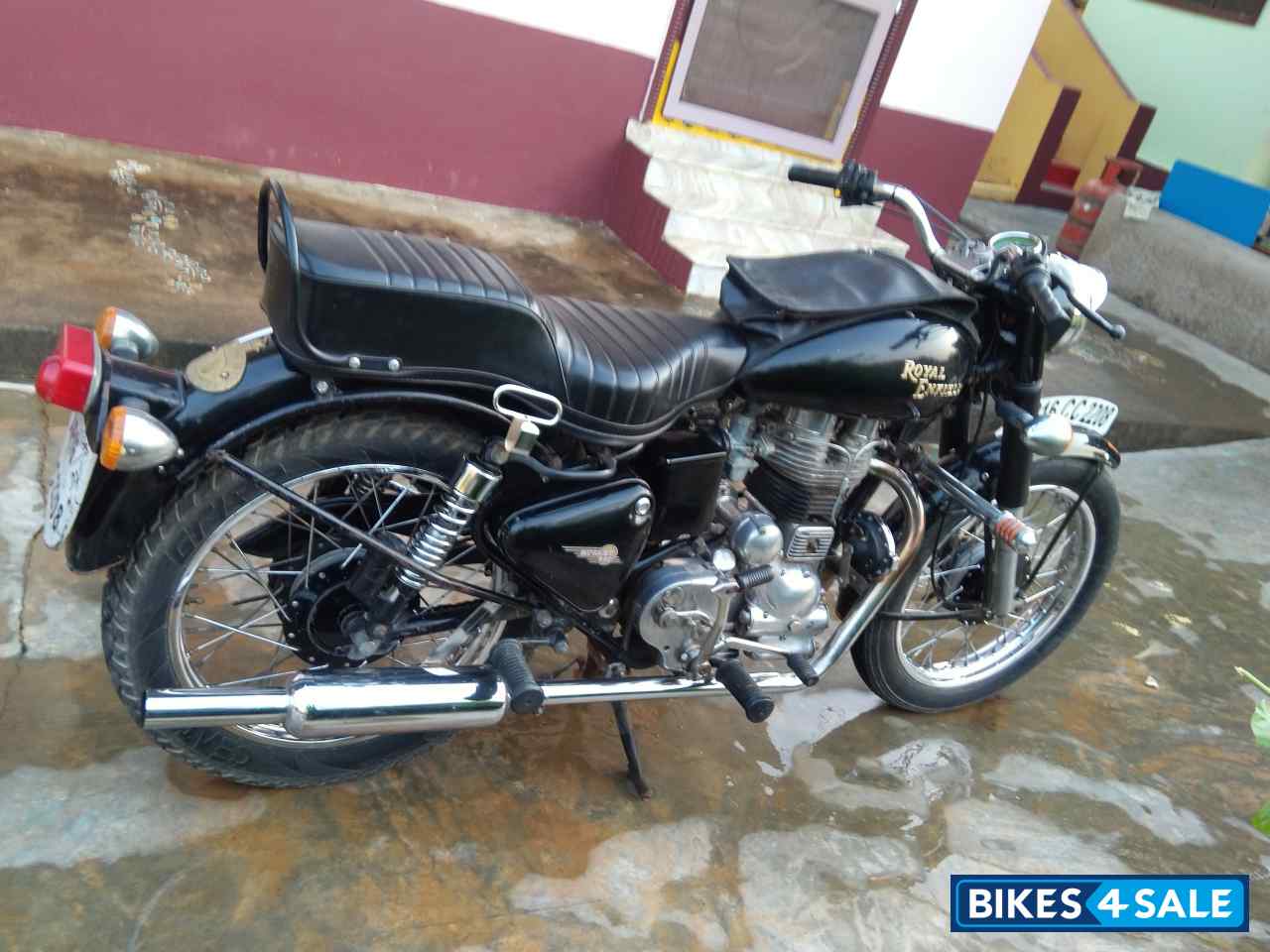 Black Royal Enfield Vintage STD350