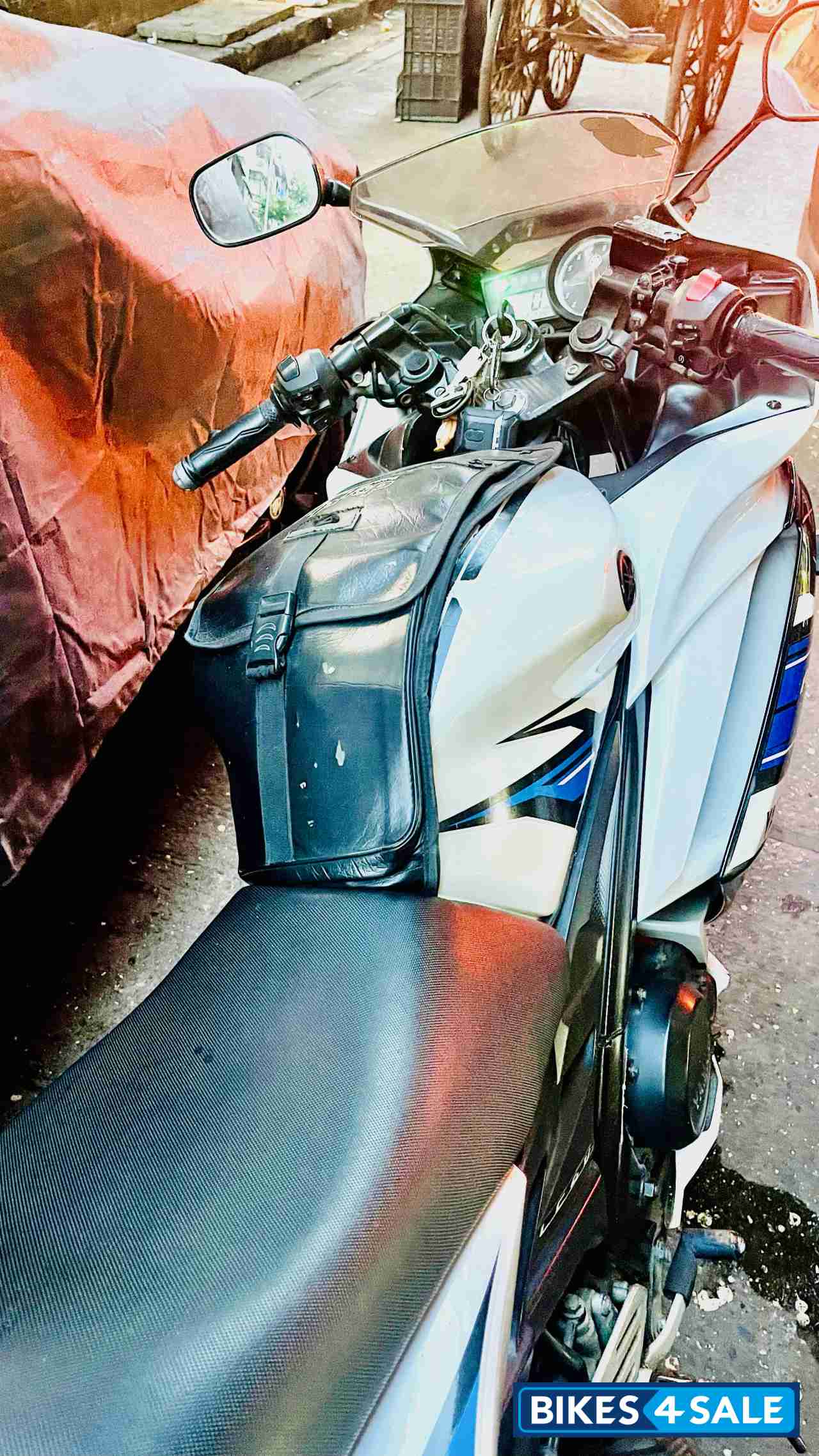 White Yamaha YZF R15 S