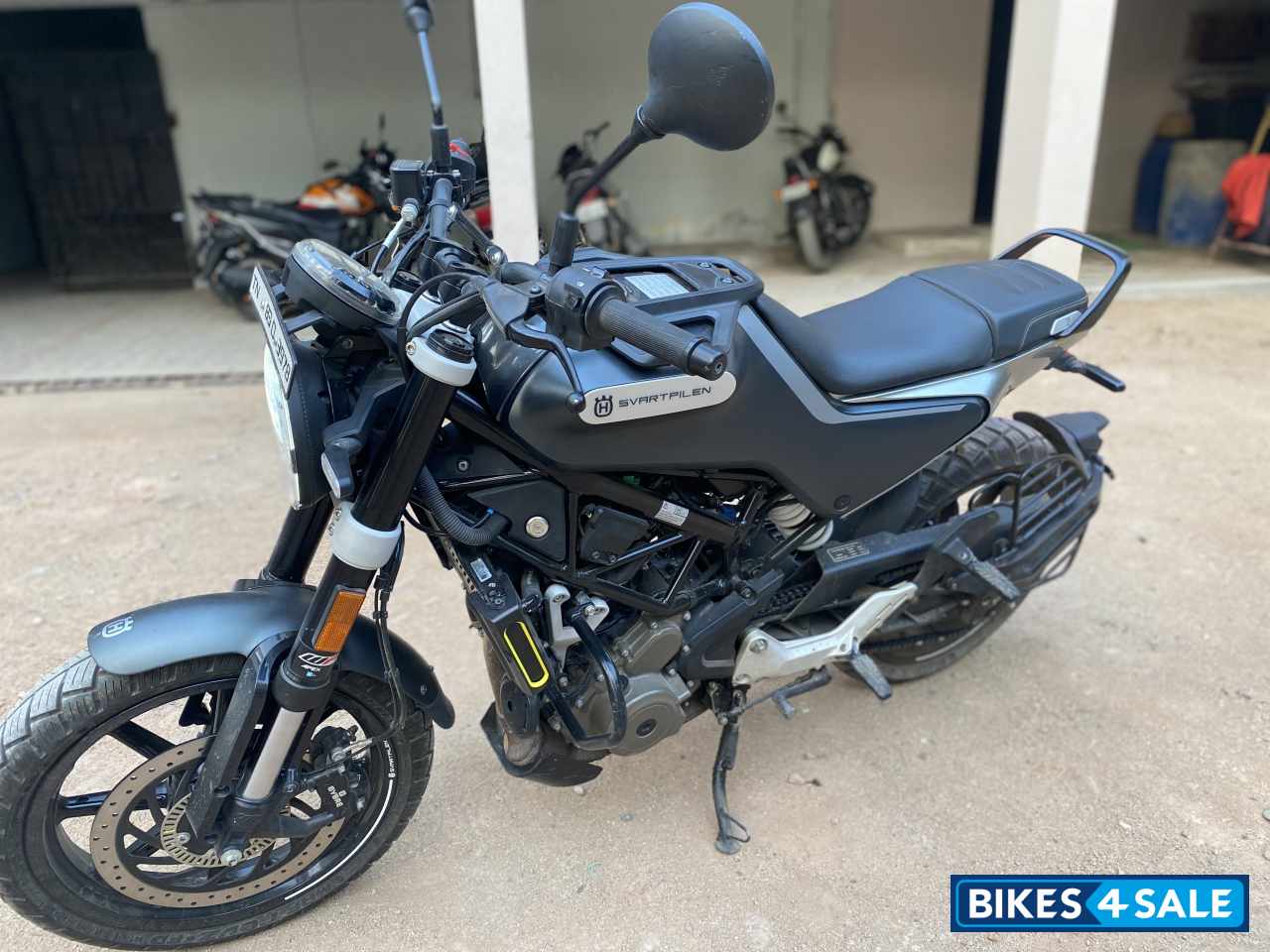 Husqvarna Svartpilen 250