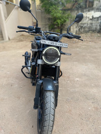 Husqvarna Svartpilen 250