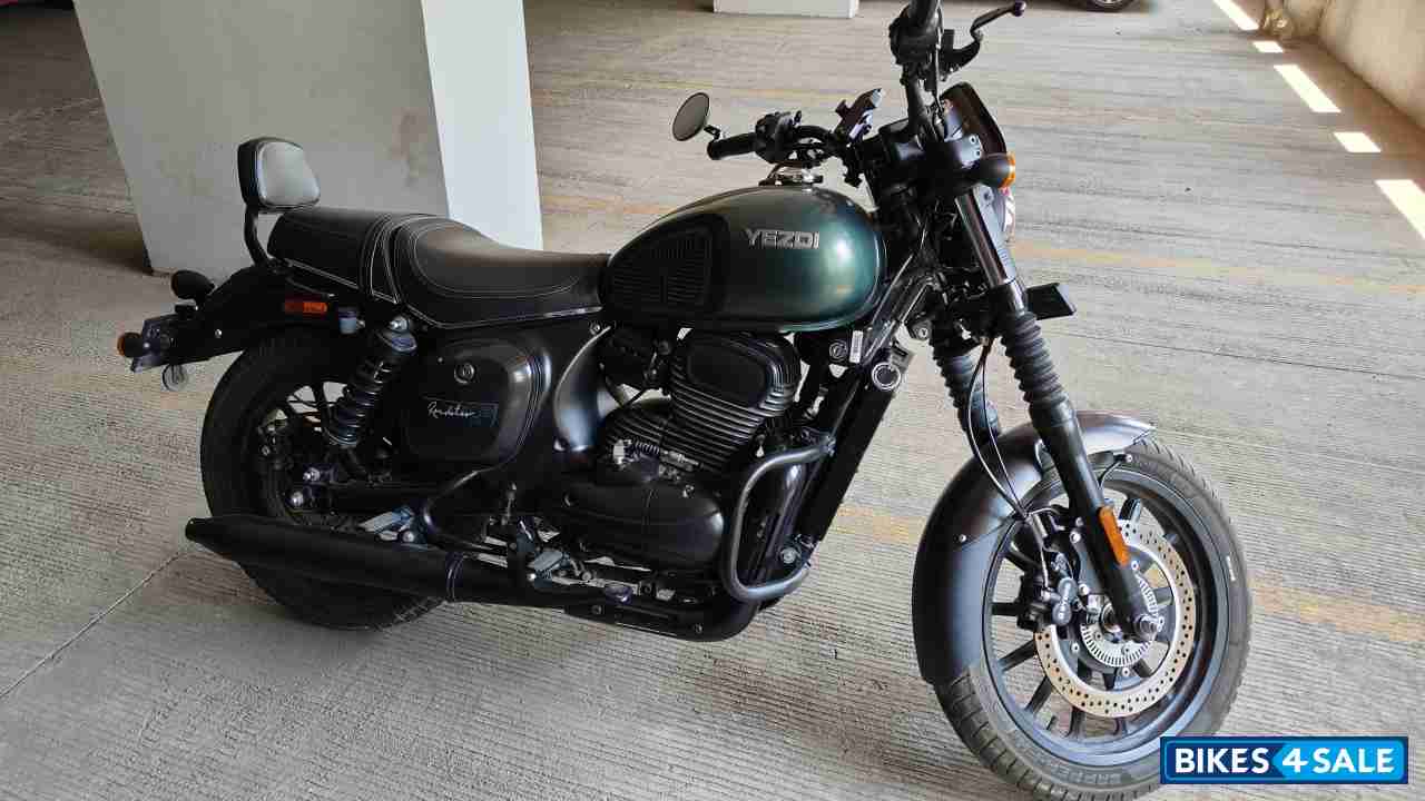 Matte Green Yezdi Roadster Dark