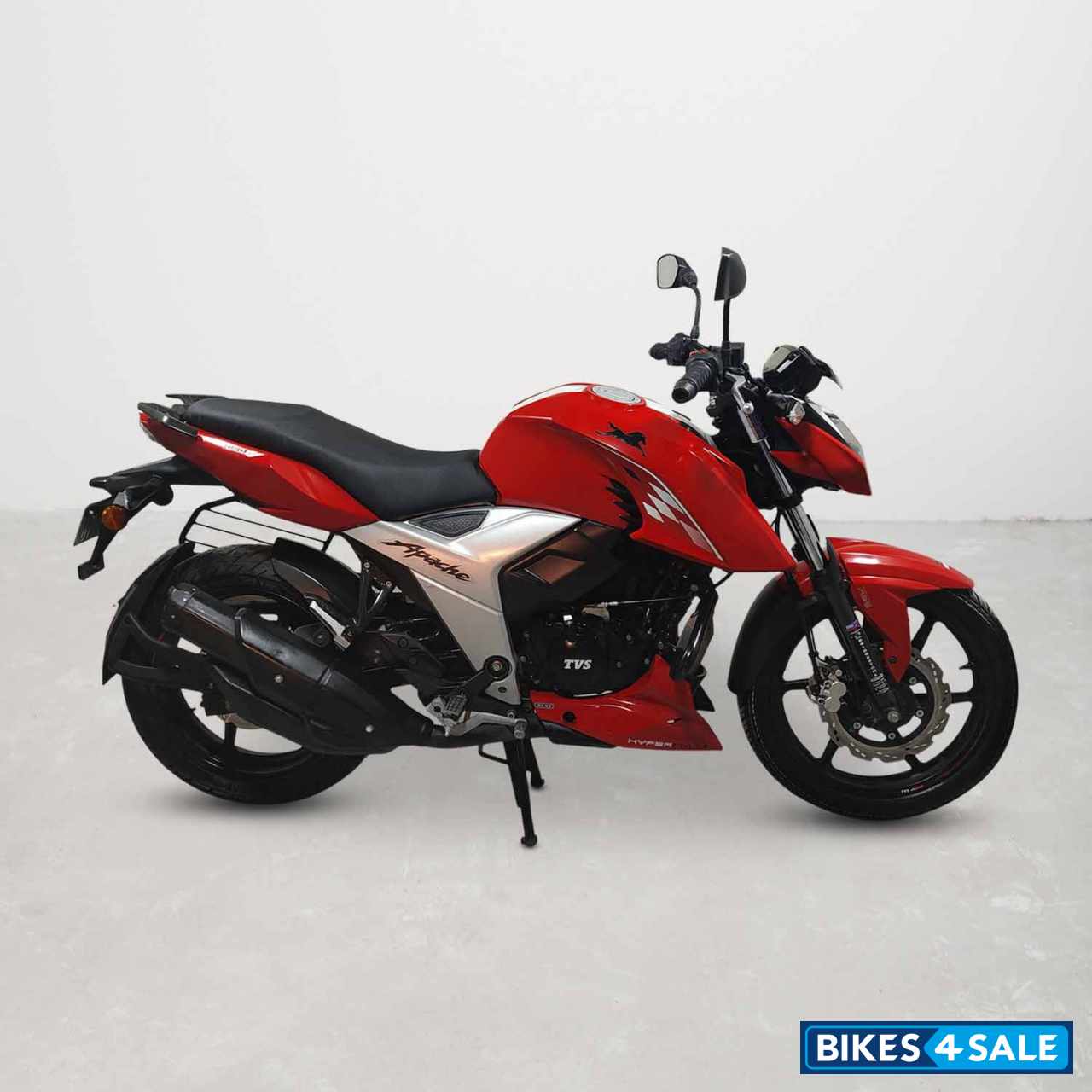 TVS Apache RTR 160 4V