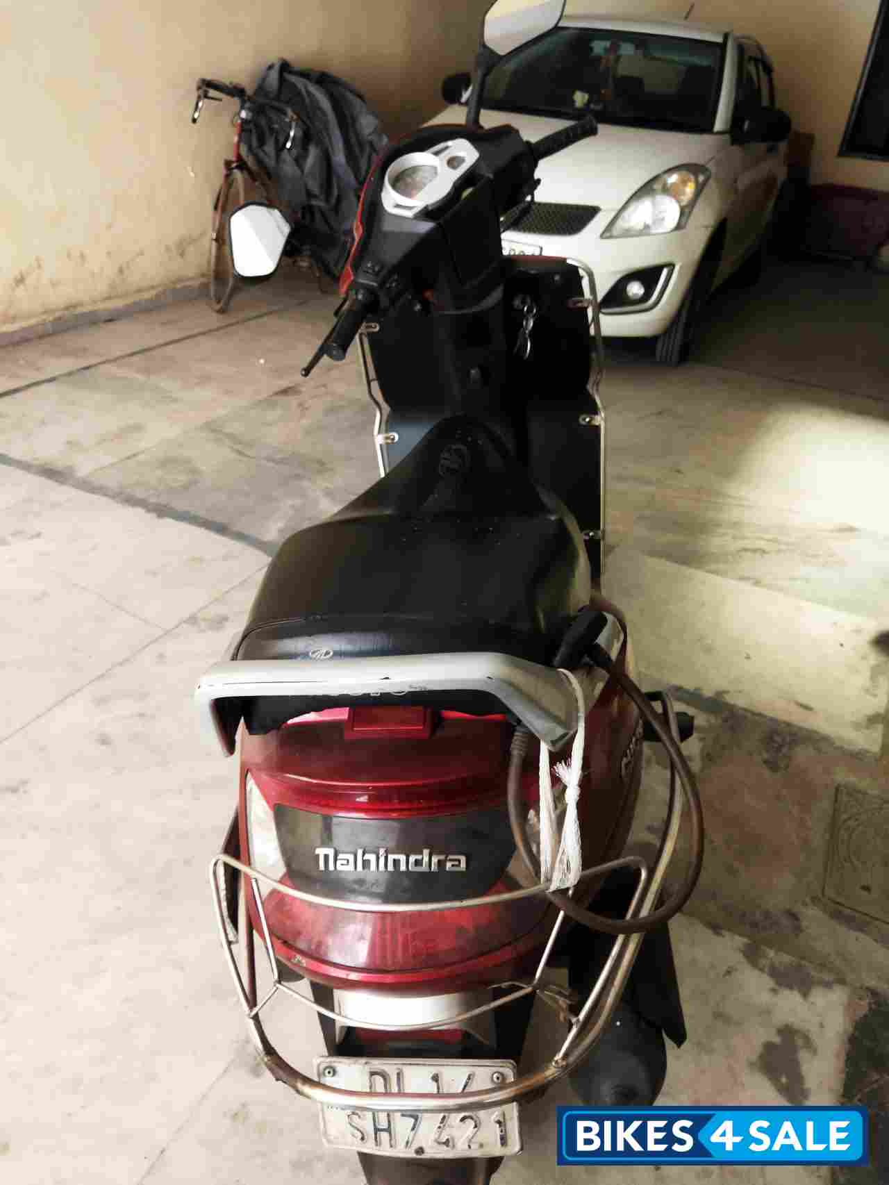 Mahindra Gusto