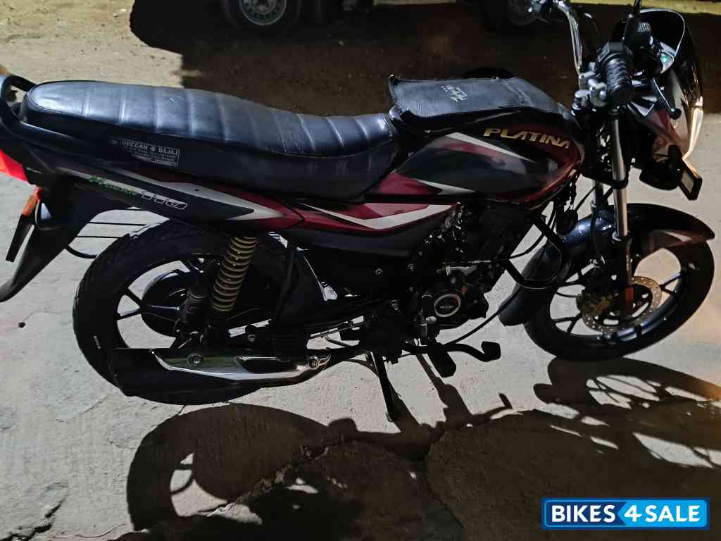 Maroon Bajaj Platina 110 H-Gear BS6 Maroon Bajaj Platina 110 H-Gear BS6