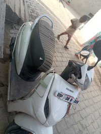 White Honda Activa