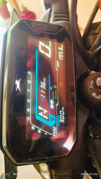 Black TVS Raider 125