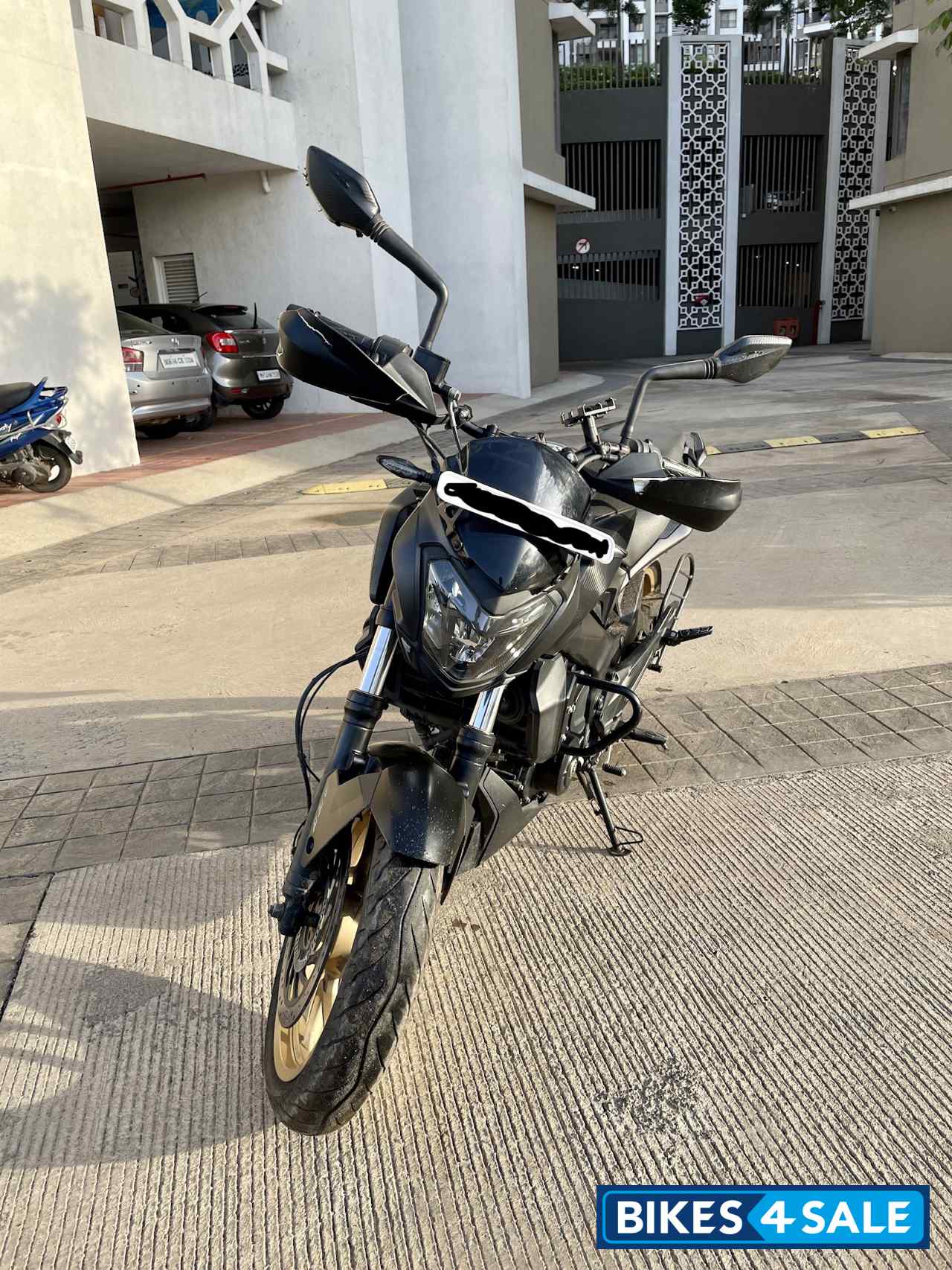 Rock Matte Black Bajaj Dominar 400 ABS