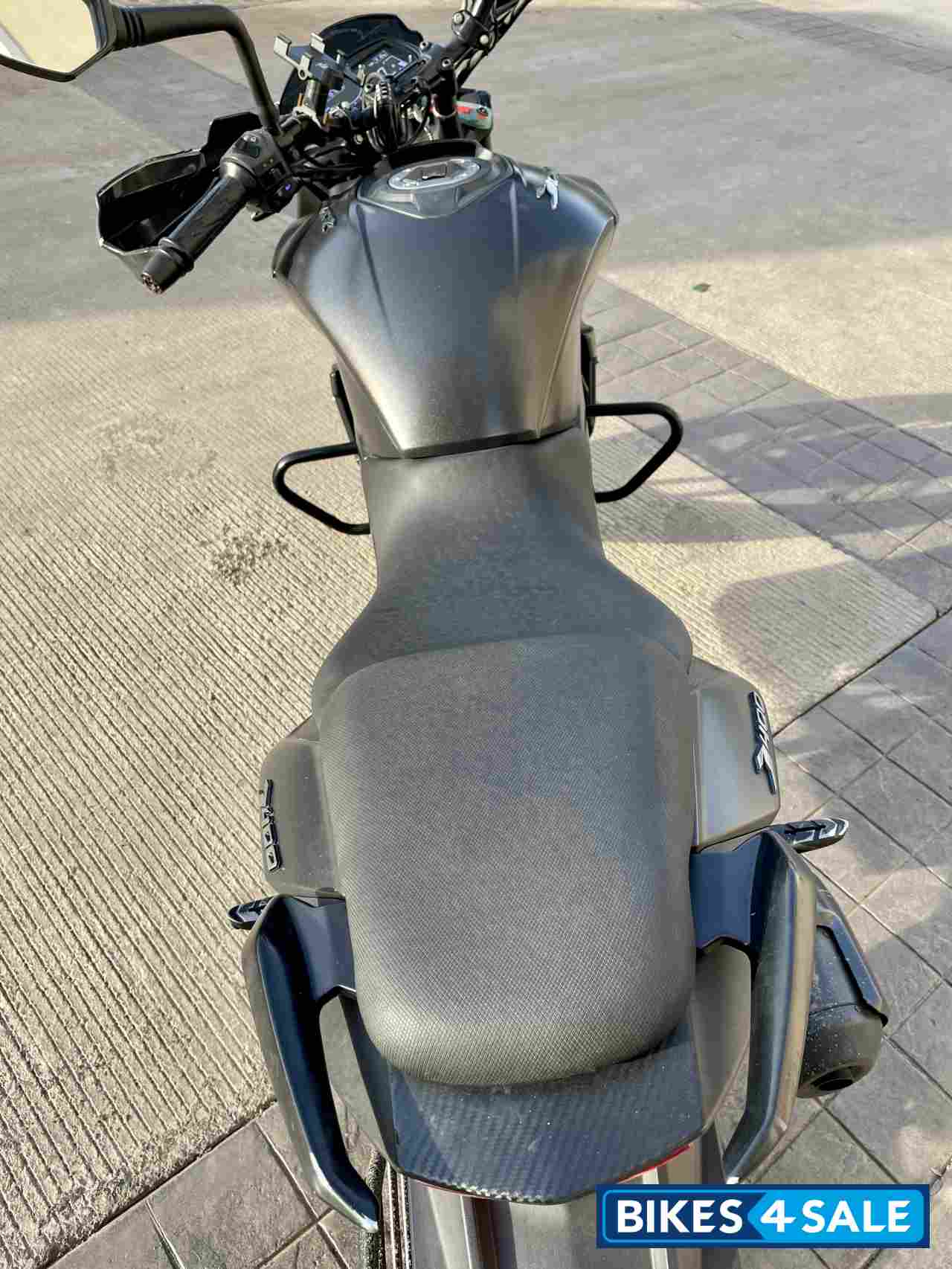 Rock Matte Black Bajaj Dominar 400 ABS Rock Matte Black Bajaj Dominar 400 ABS