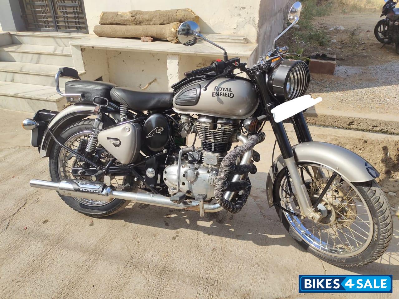 Royal Enfield Classic Gunmetal Grey