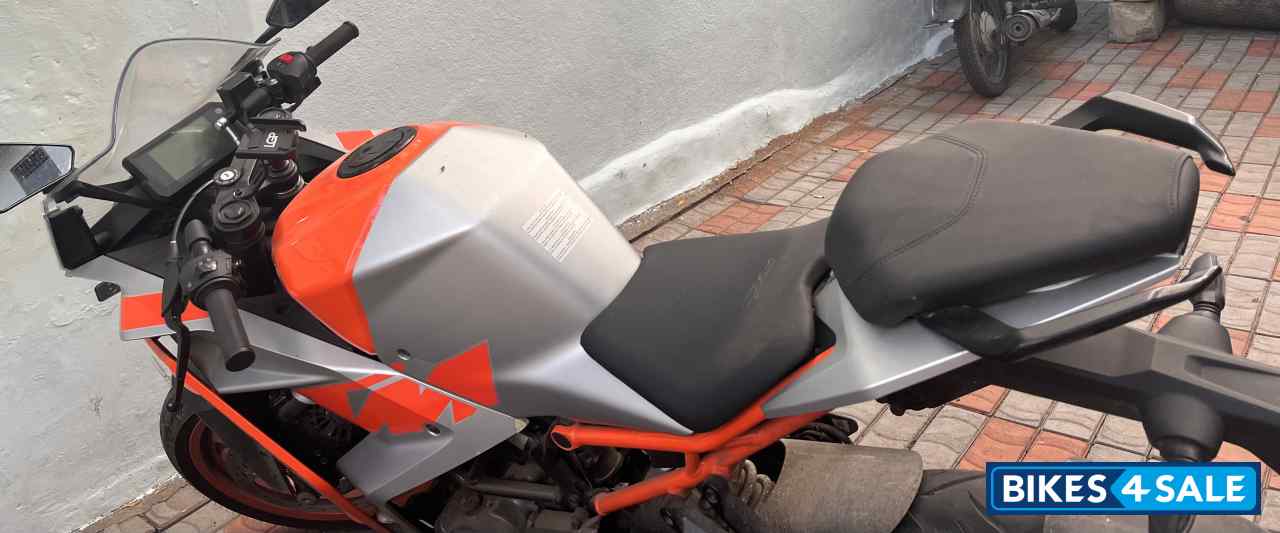 Silver And Orange KTM RC 200 2022