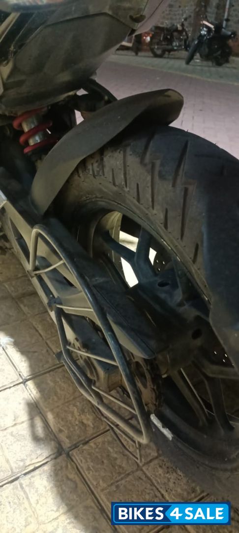 Bajaj Pulsar 200 NS ABS