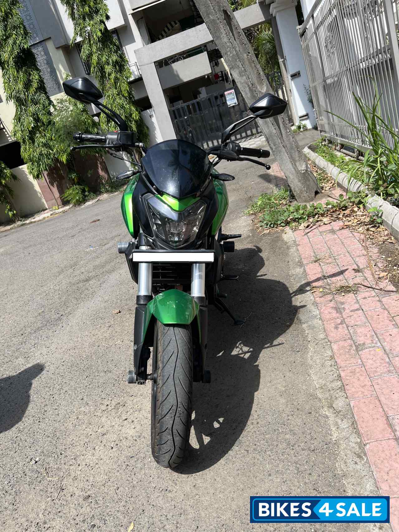 Green Bajaj Dominar 400 ABS BS6