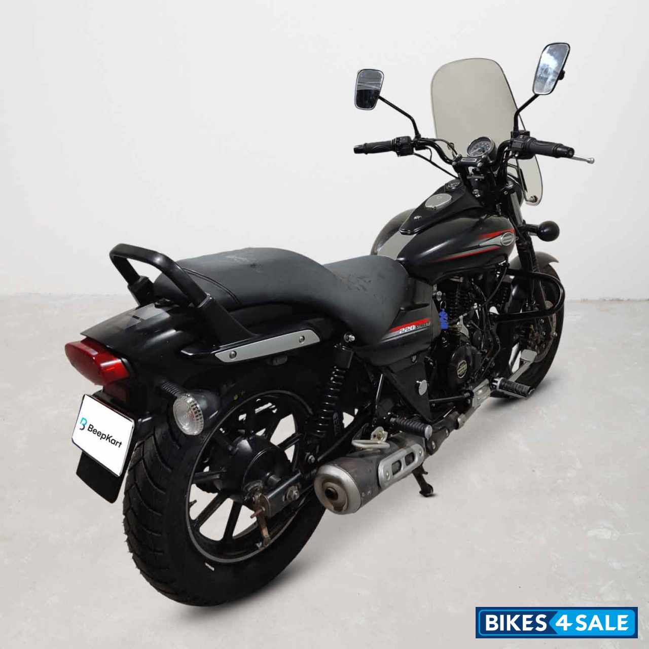 Bajaj Avenger Street 220