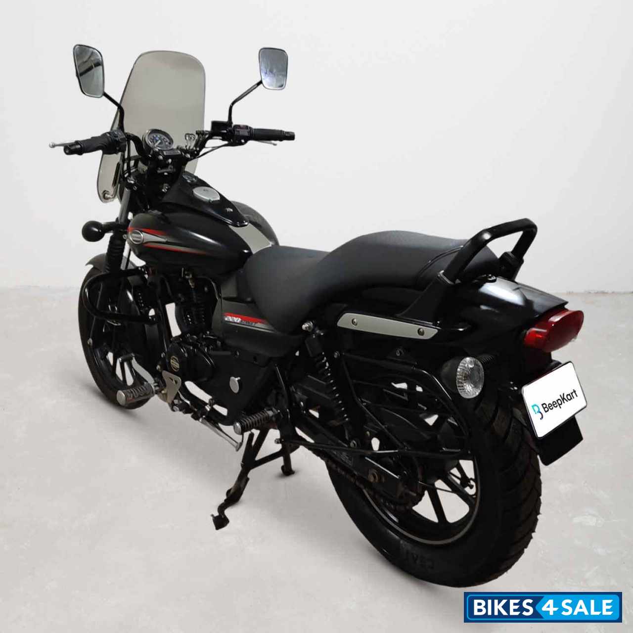 Bajaj Avenger Street 220