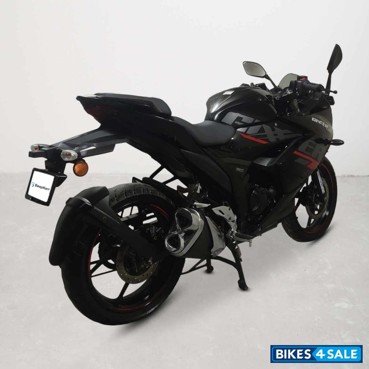 Suzuki Gixxer SF