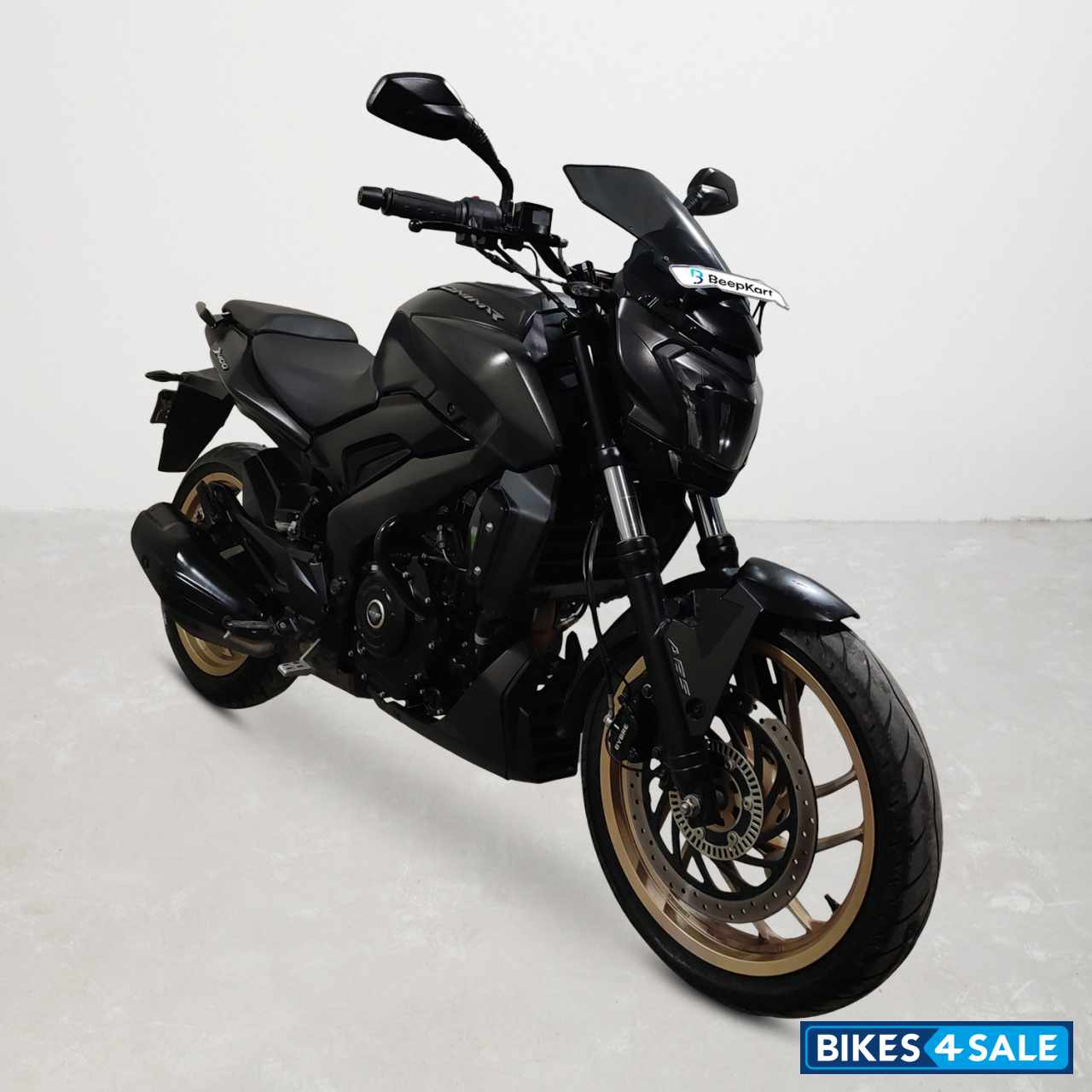 Bajaj Dominar 400