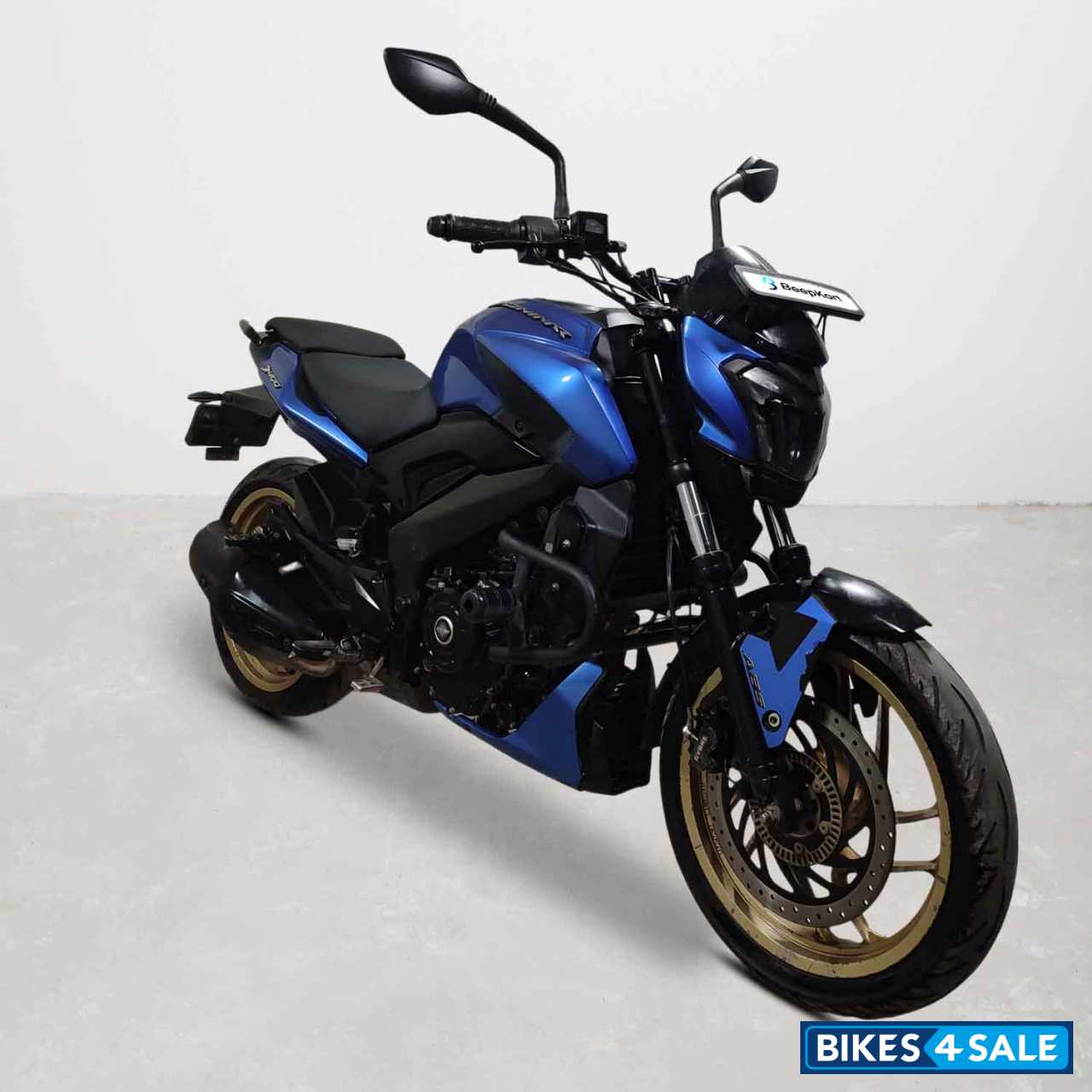 Bajaj Dominar 400