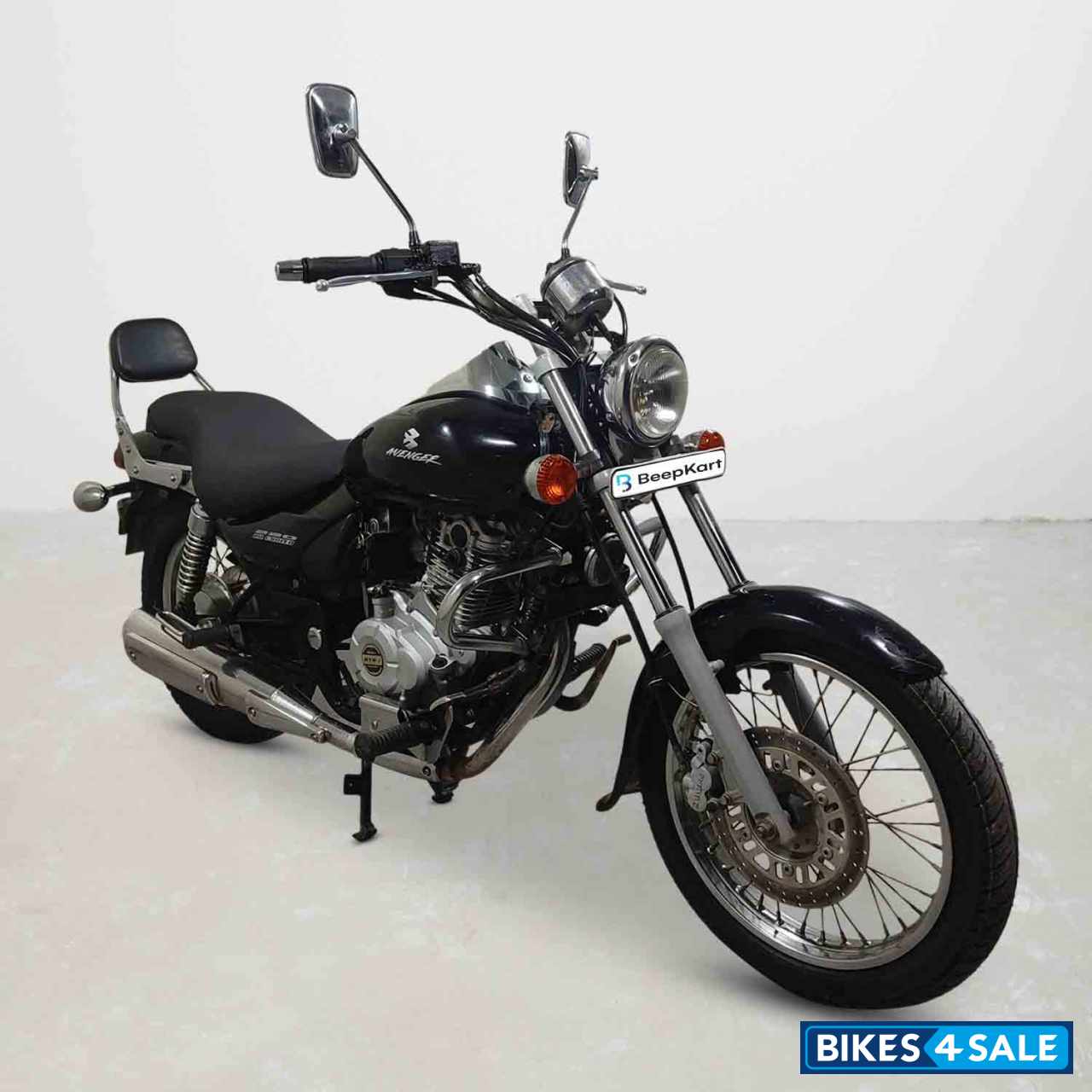 Bajaj Avenger 180 DTS-i