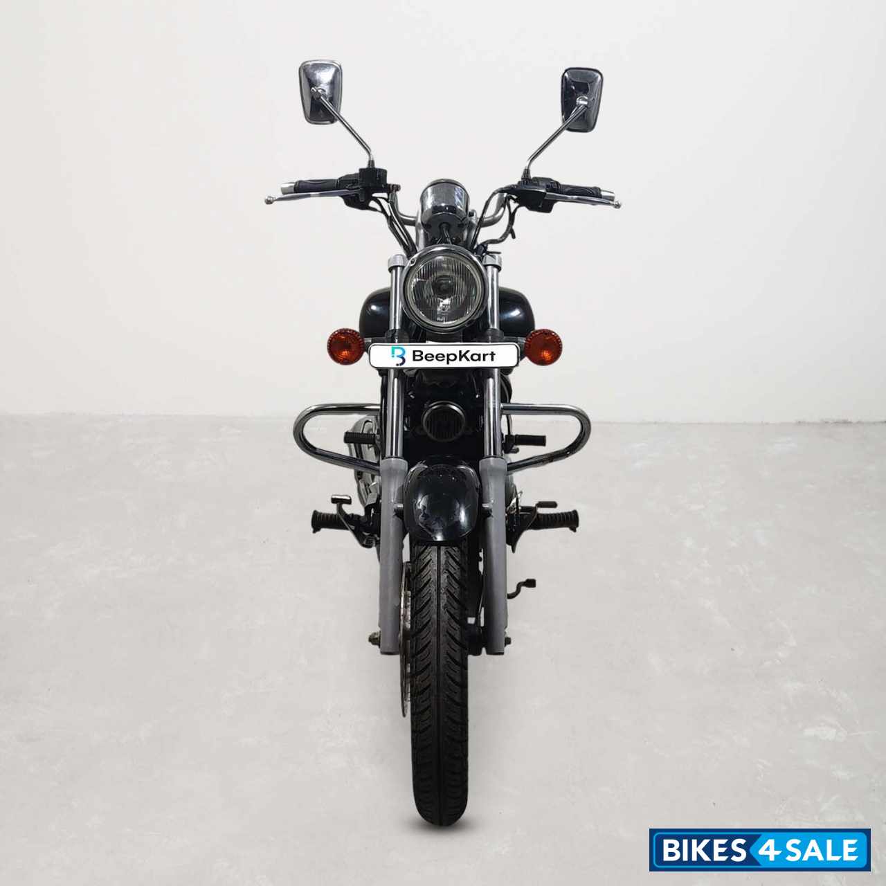 Bajaj Avenger 180 DTS-i